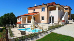 Tolles Ferienhaus In Banjole Mit Privatem Pool